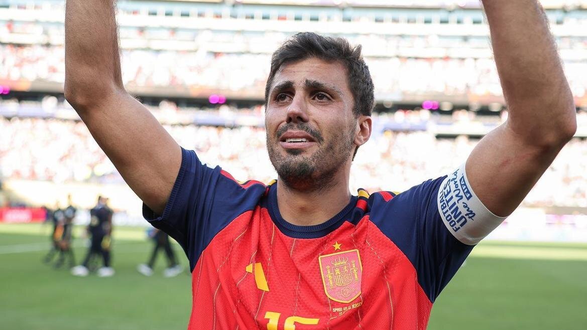 Barcelona? Real Madrid? Man City's Rodri has a decision to make