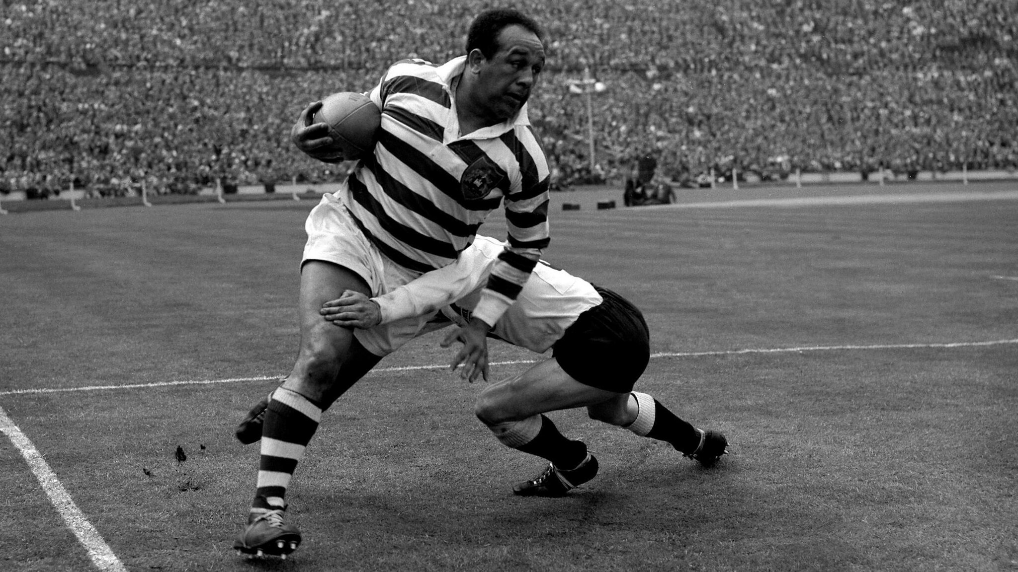 Legendary rugby league winger Boston dies aged 92