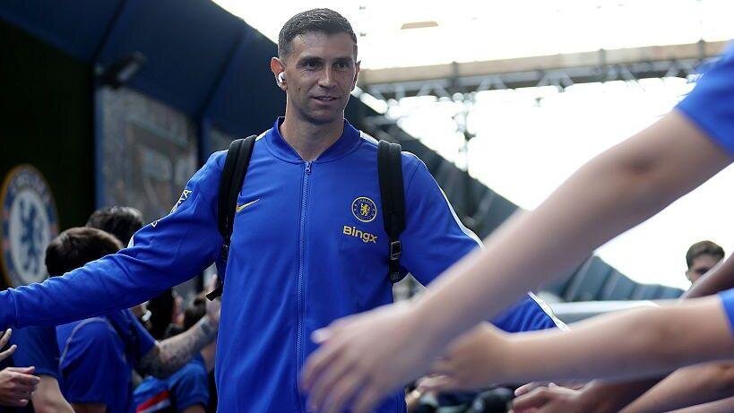 Martinez 'delighted' to join Blues