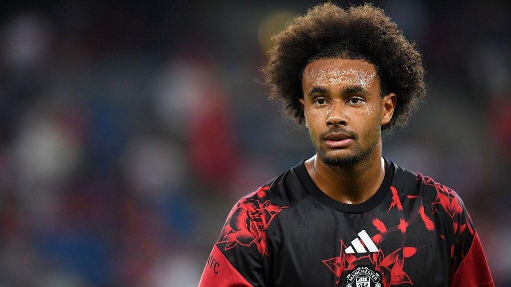 Fiorentina in talks with Man United over Zirkzee loan