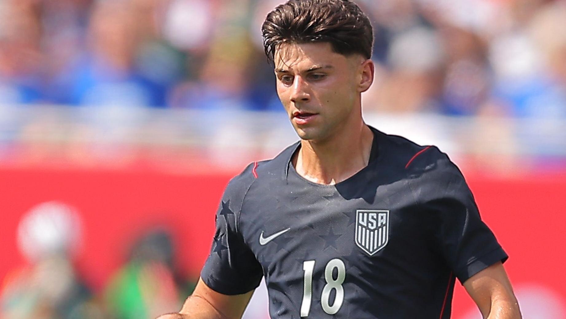 Middlesbrough sign Columbus Crew winger Arfsten