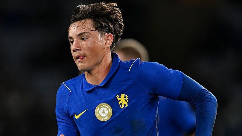Wigan sign midfielders Walsh and Gray on loan