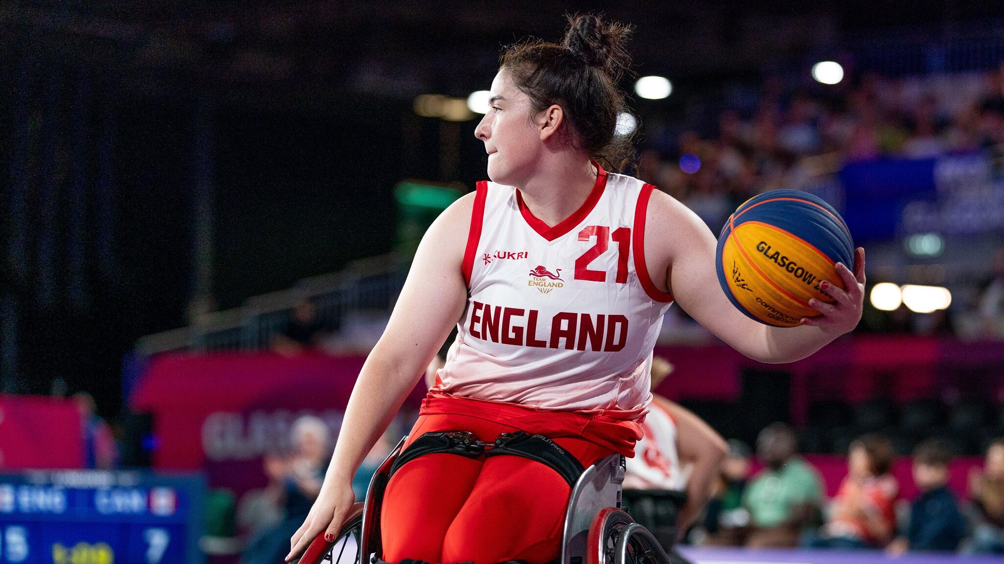 England through to basketball semi-finals