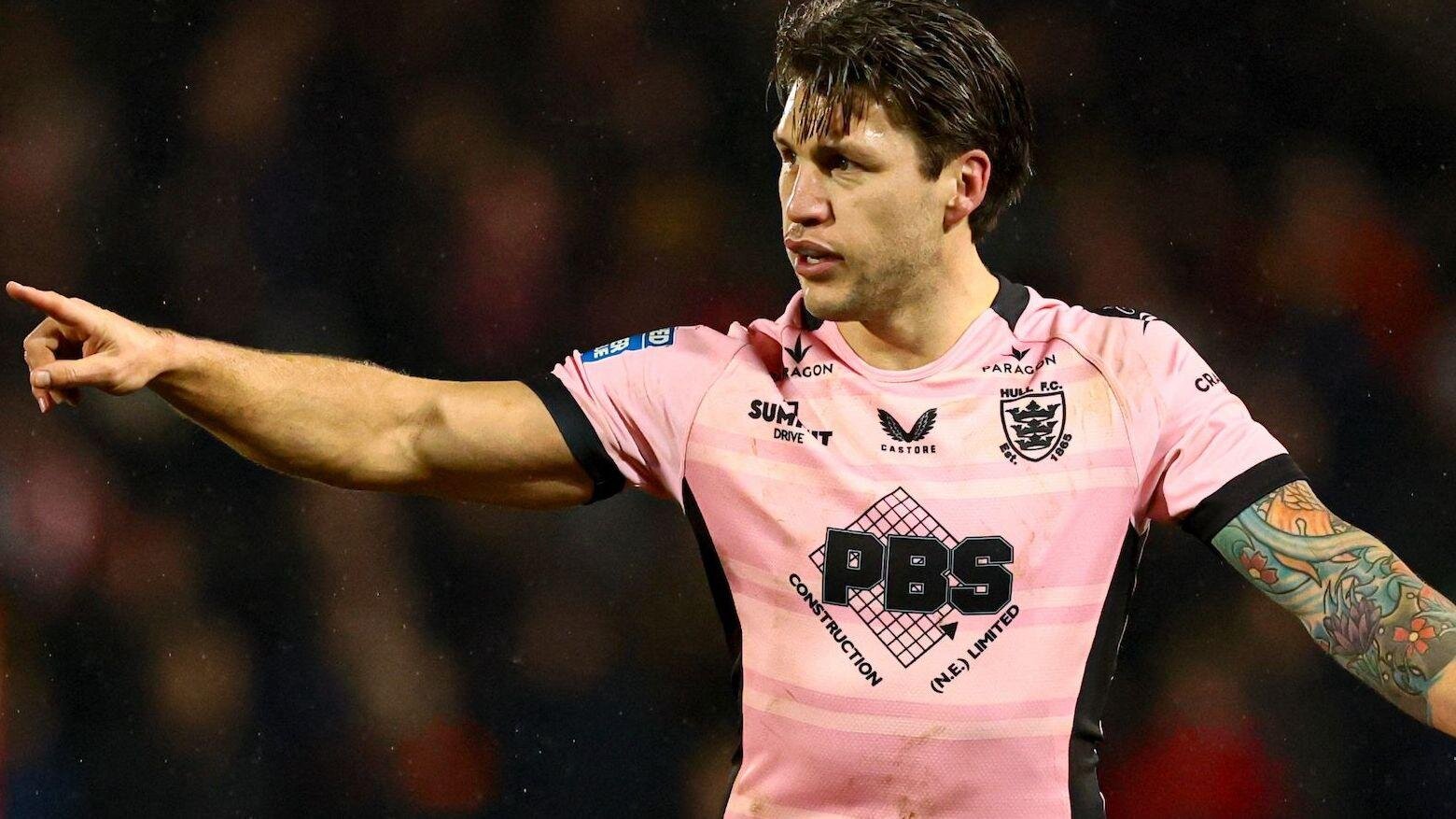 Hull FC winger Briscoe to retire at end of season