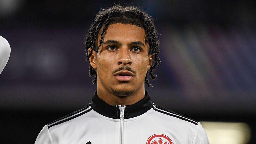 Hull's deal for Frankfurt winger Bahoya falls through