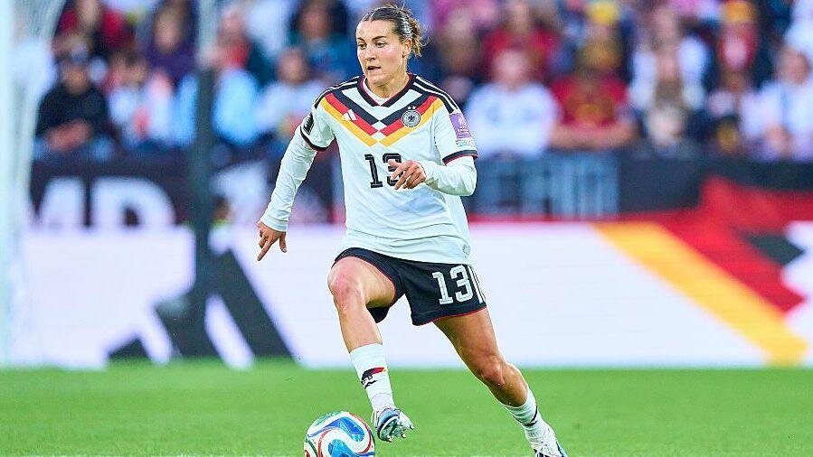 Germany's Wamser completes move to Man City