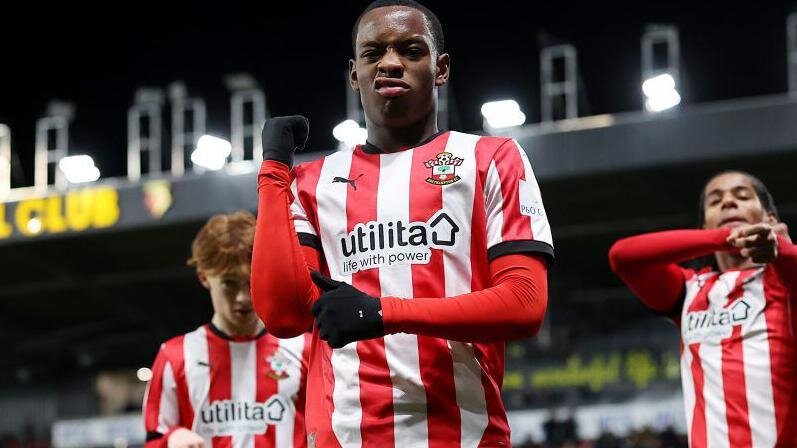 Orient sign Southampton's Oyekunle on loan