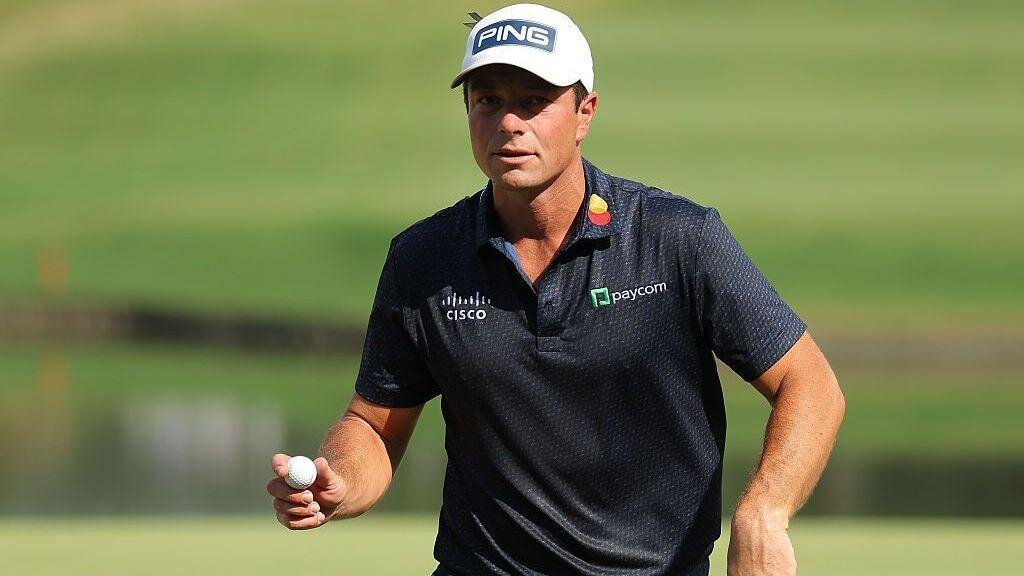 Hovland leads Tour Championship as Scheffler impress