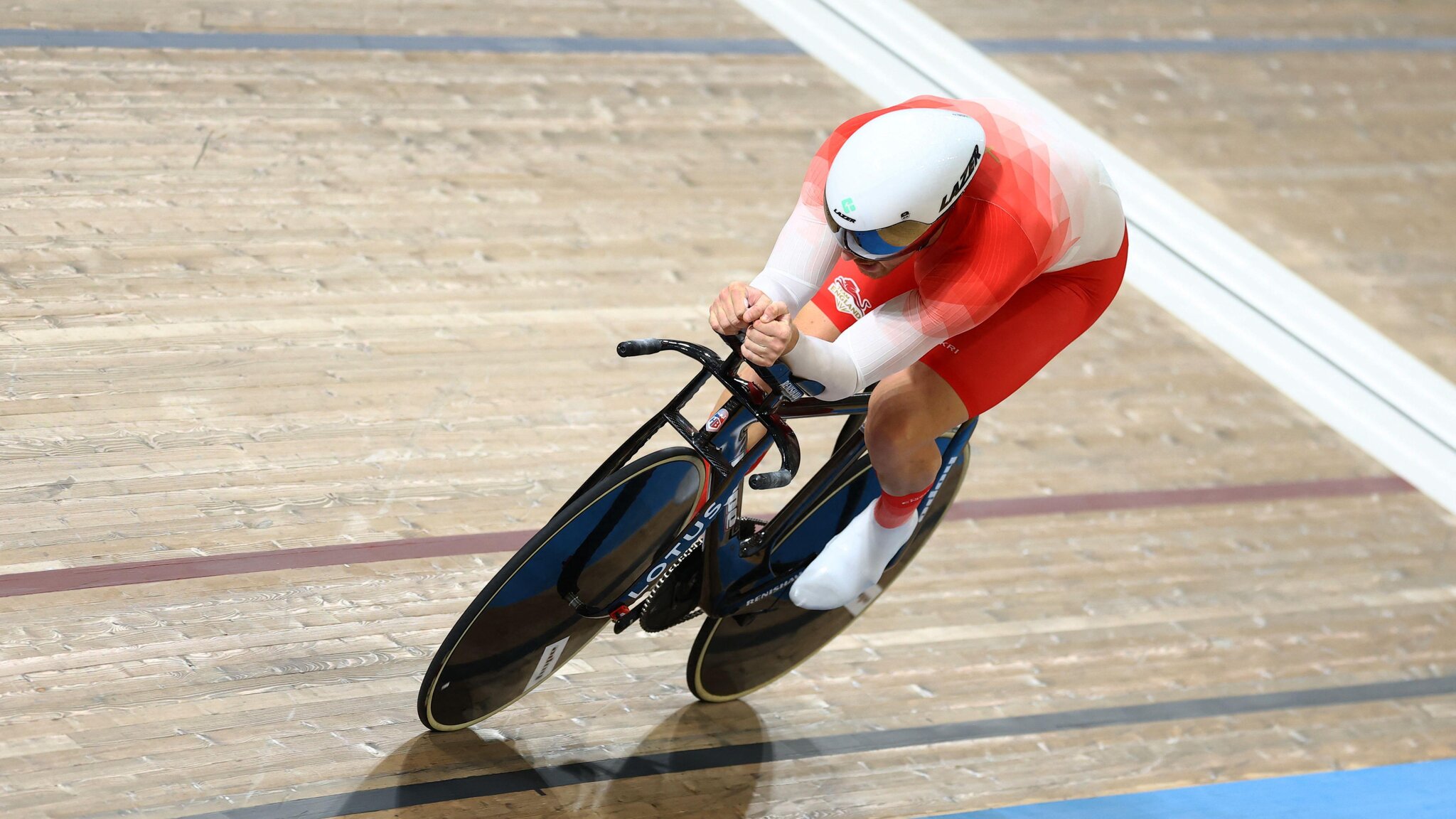 England's Truman takes silver in men's time trial