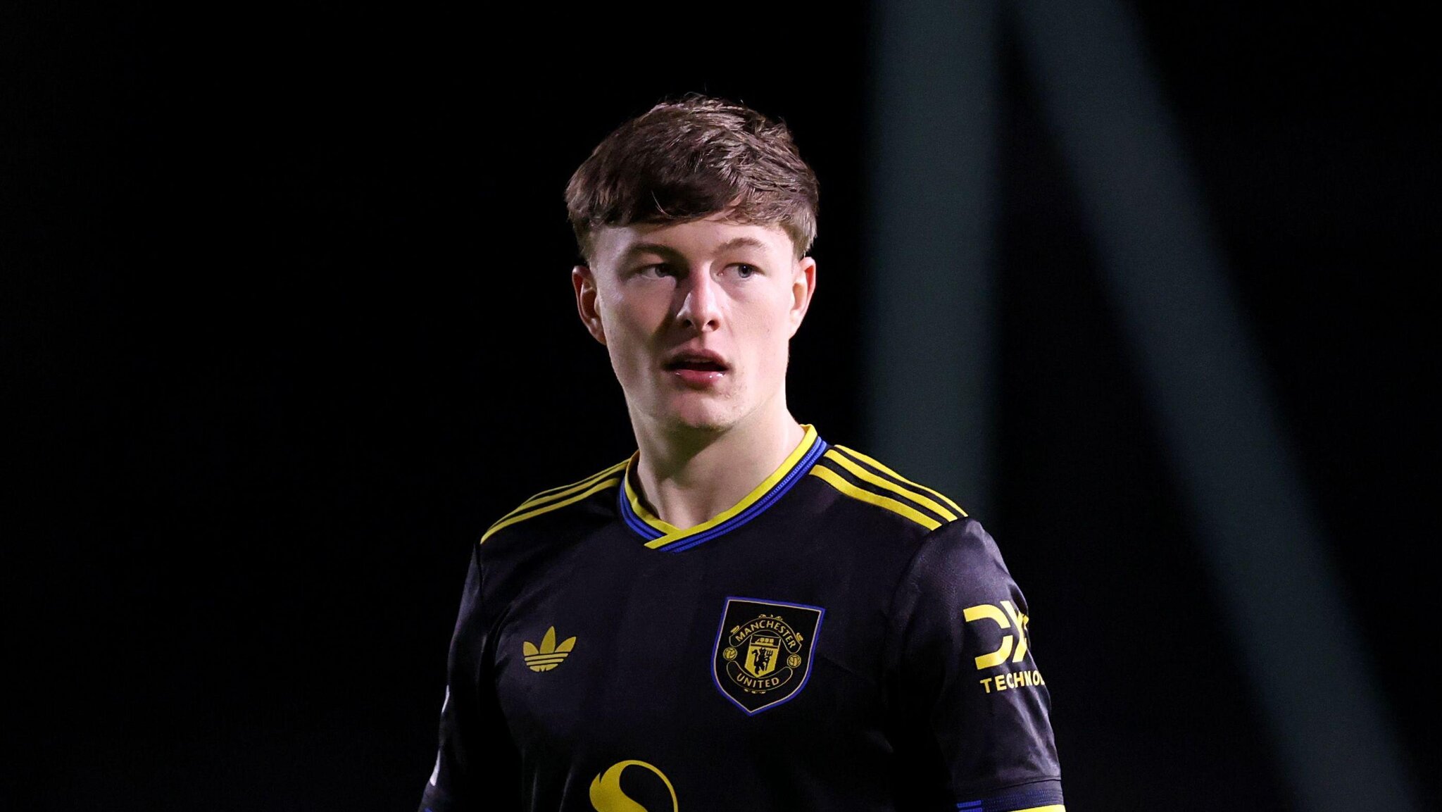 Rotherham sign Man Utd's Fitzgerald on loan