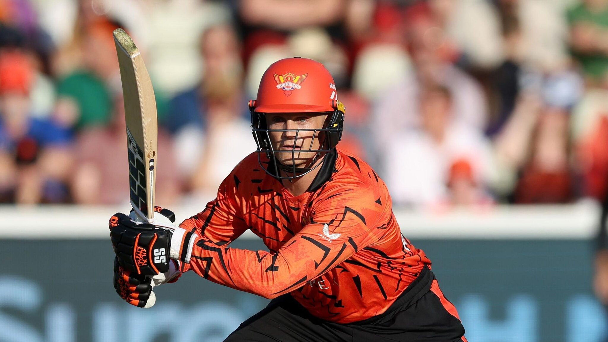 Sunrisers claim second spot and eliminate Phoenix
