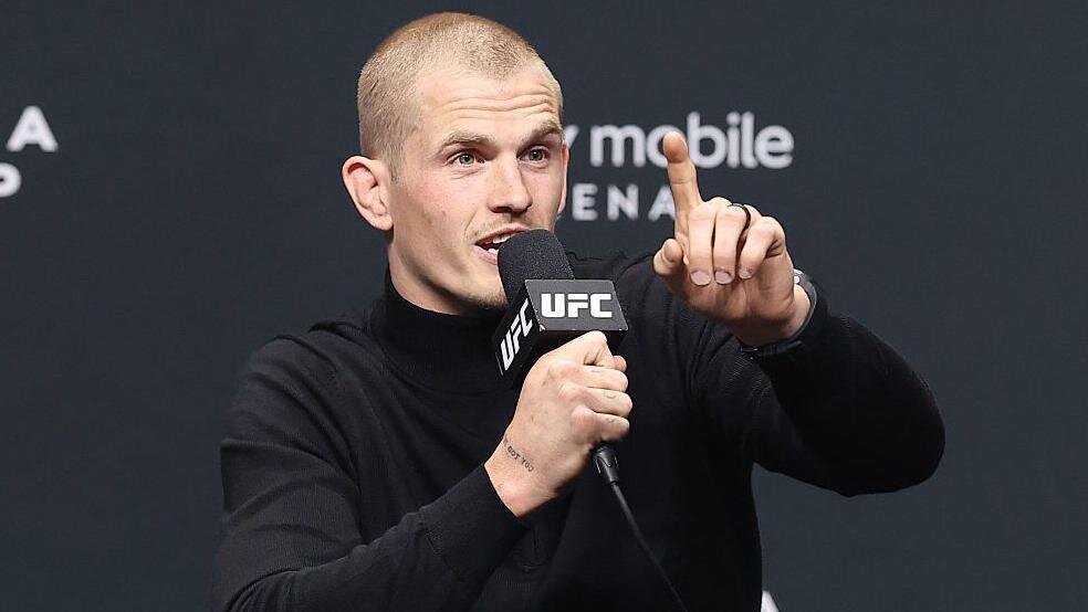 Machado Garry heavily booed at UFC 330 news conference