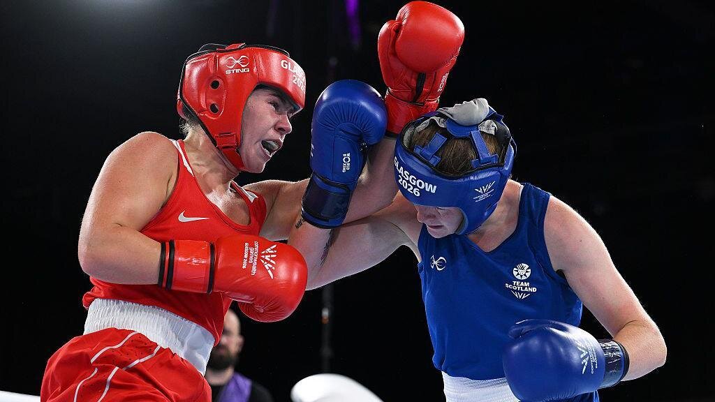 Rock beats Rainey to move through to final