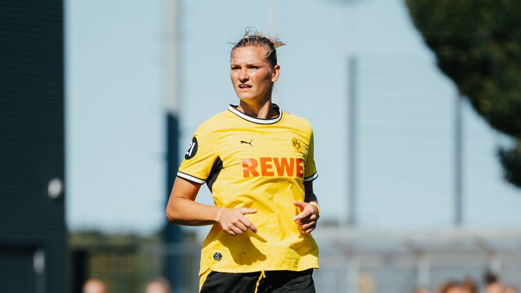 Alex Popp named new captain of BVB Women