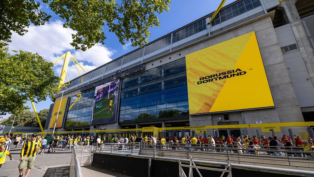 Starting the season together: visitor info for BVB season opener