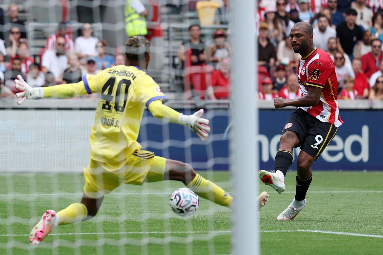Pre-season: Frankfurt suffer shocking 7-0 defeat to Brentford