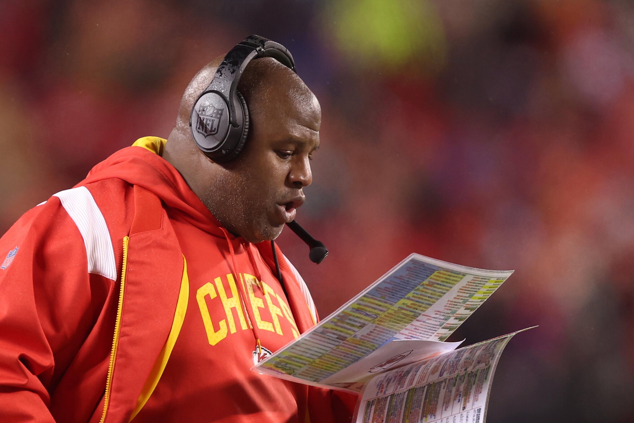 Chiefs assistant coach Eric Bieniemy's son charged in shooting of his mother