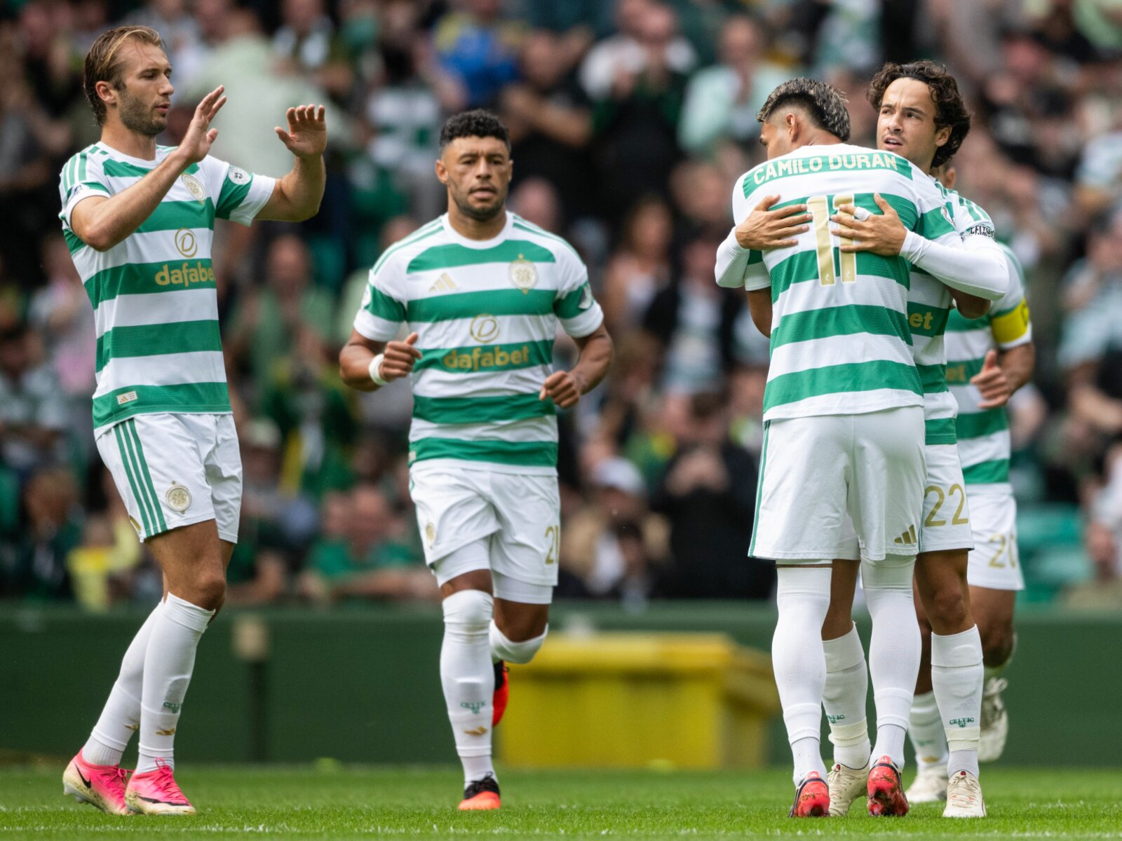 Match Gallery: Celtic v Falkirk