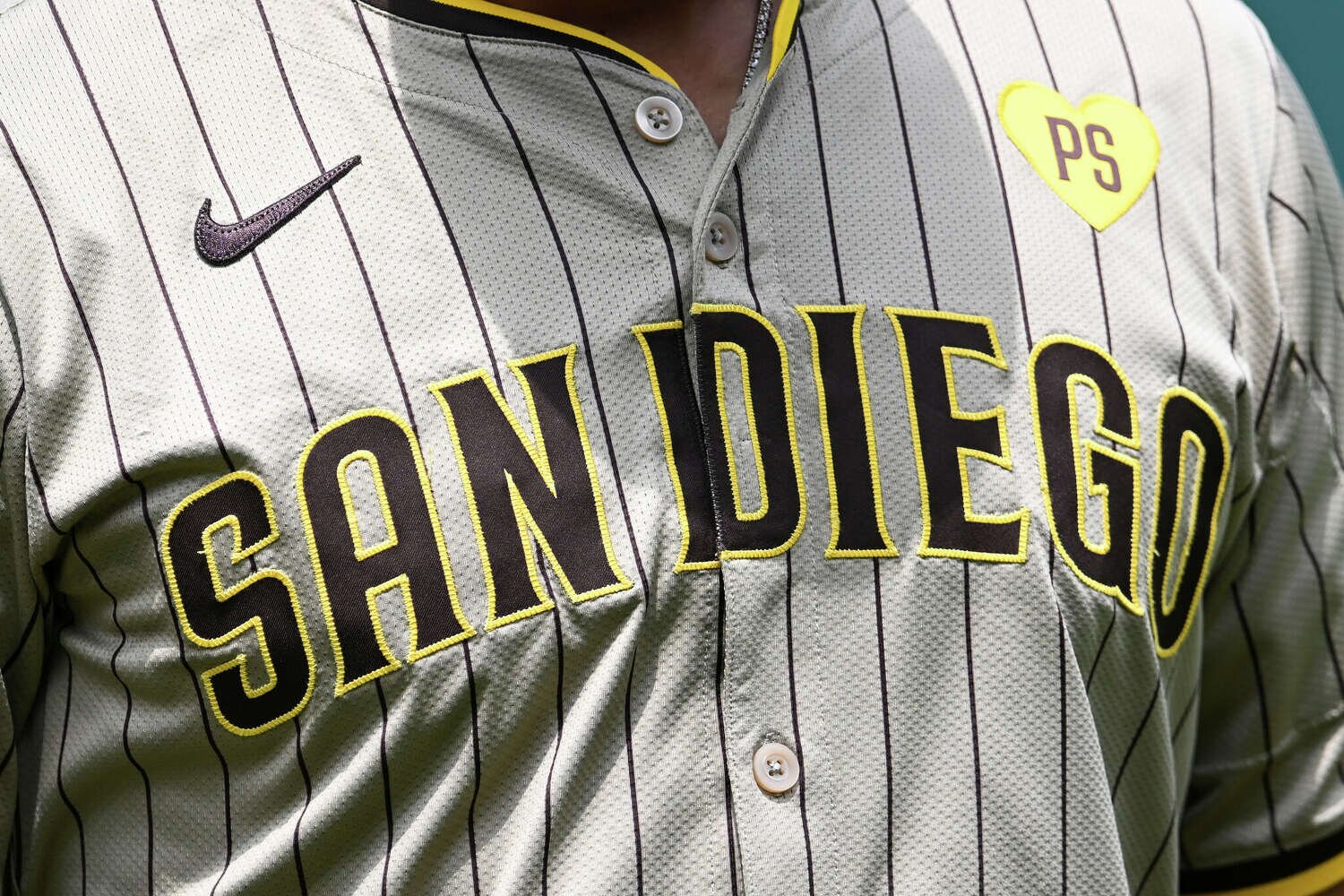 Padres coach held by ICE in Texas is released. But he's not in the clear.