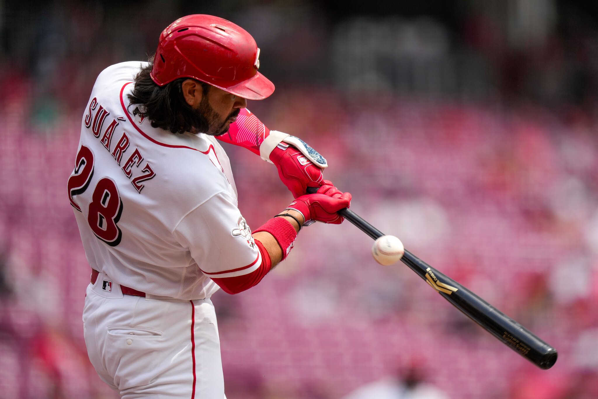 Eugenio Suárez hits his 204th home run as a Reds player. Why that matters