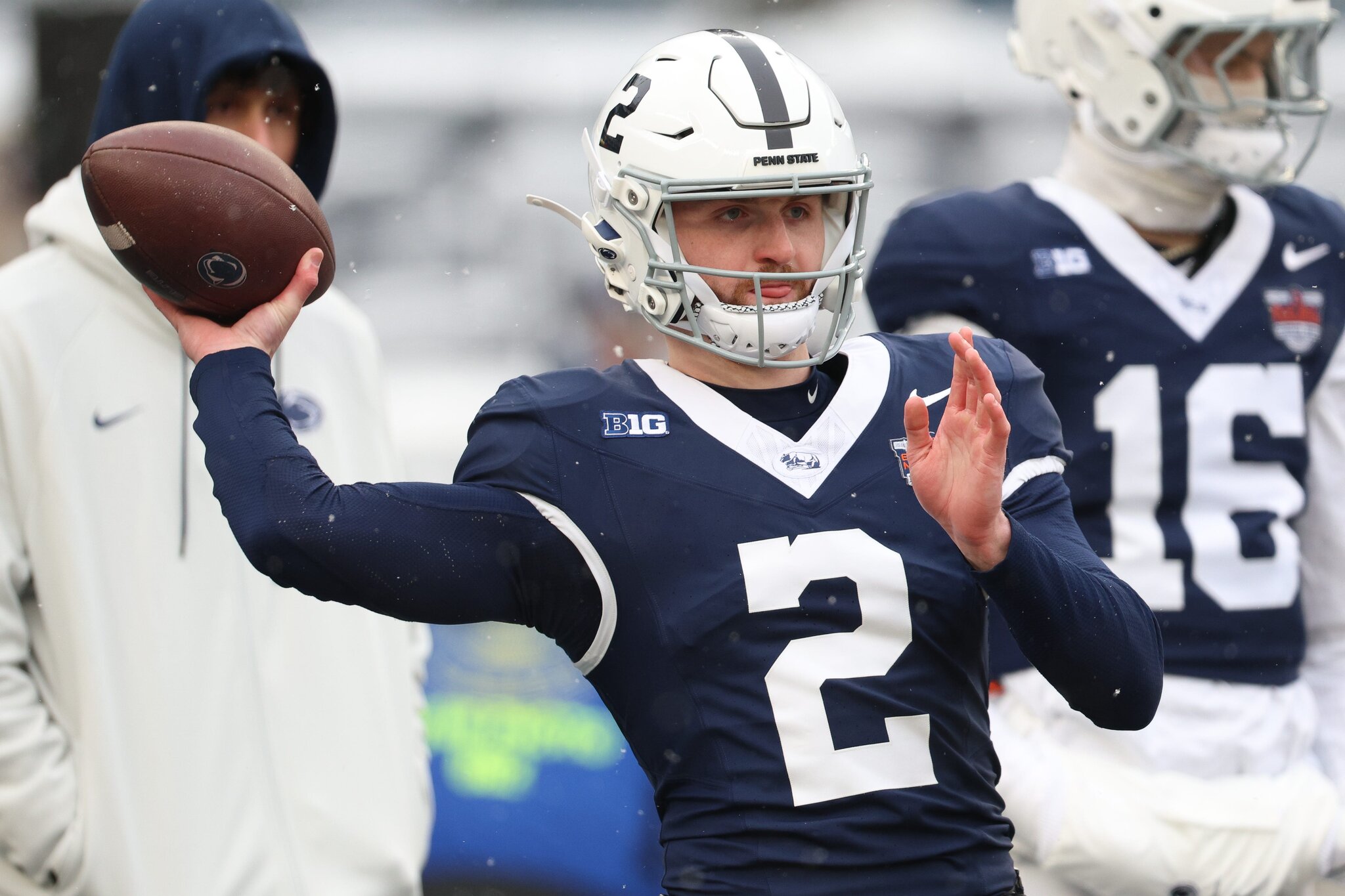 Liam Clifford, former St. Xavier HS receiver, signs with Colts