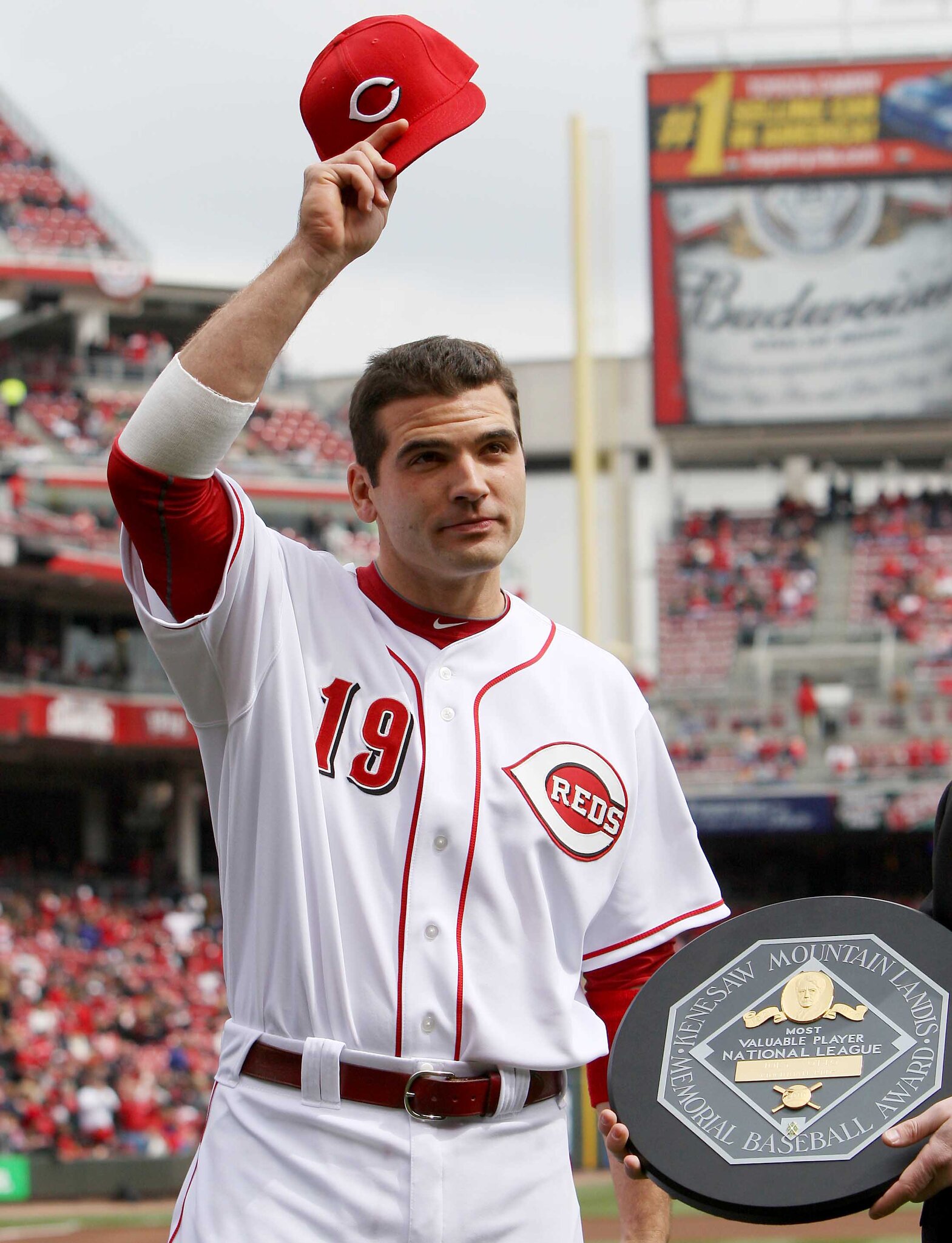 Joey Votto among Reds-Cubs NBC Sunday Night Baseball broadcast team