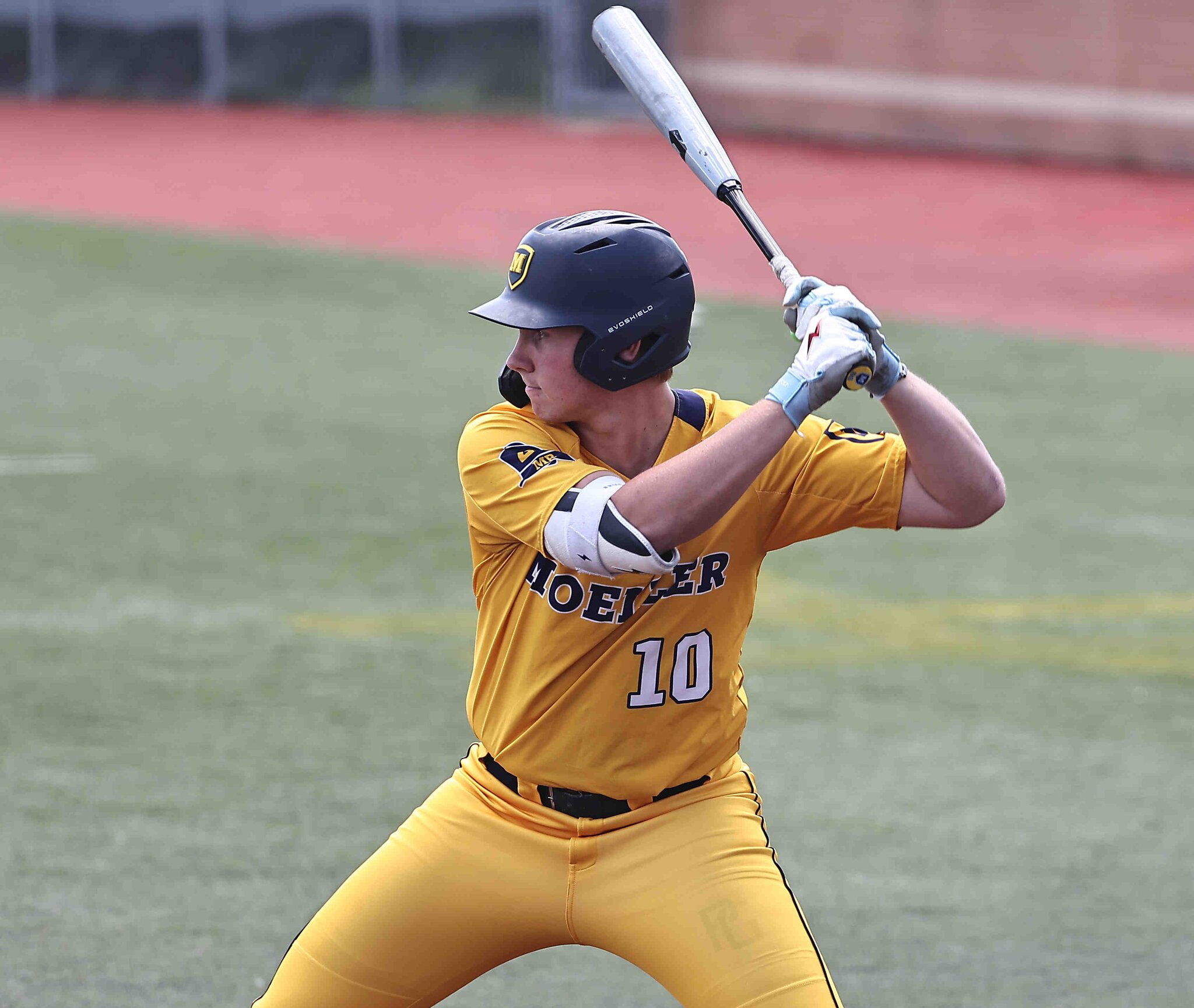 Matt Ponatoski chooses between Reds and Kentucky Wildcats