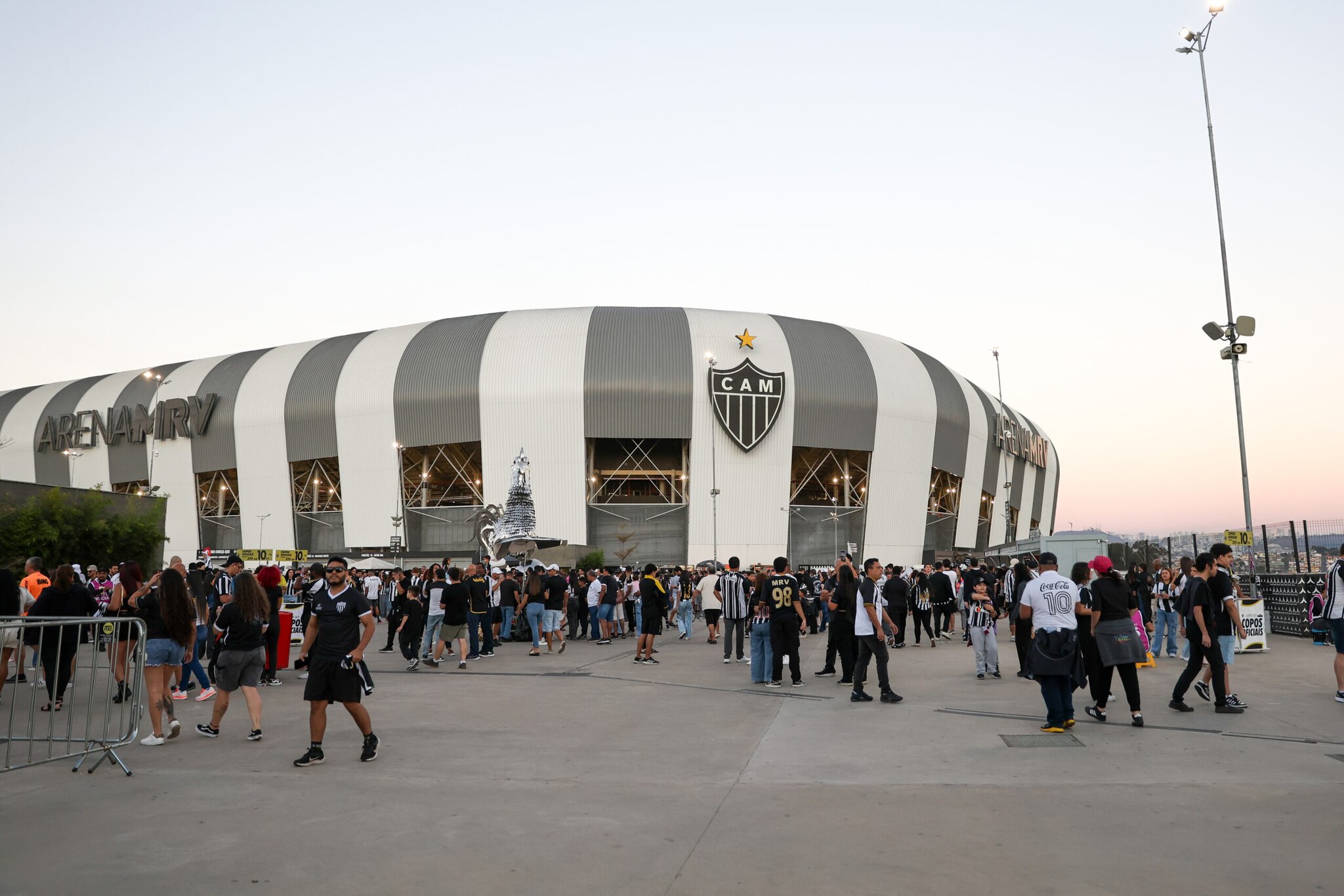 Travel info: Galo v Vitória