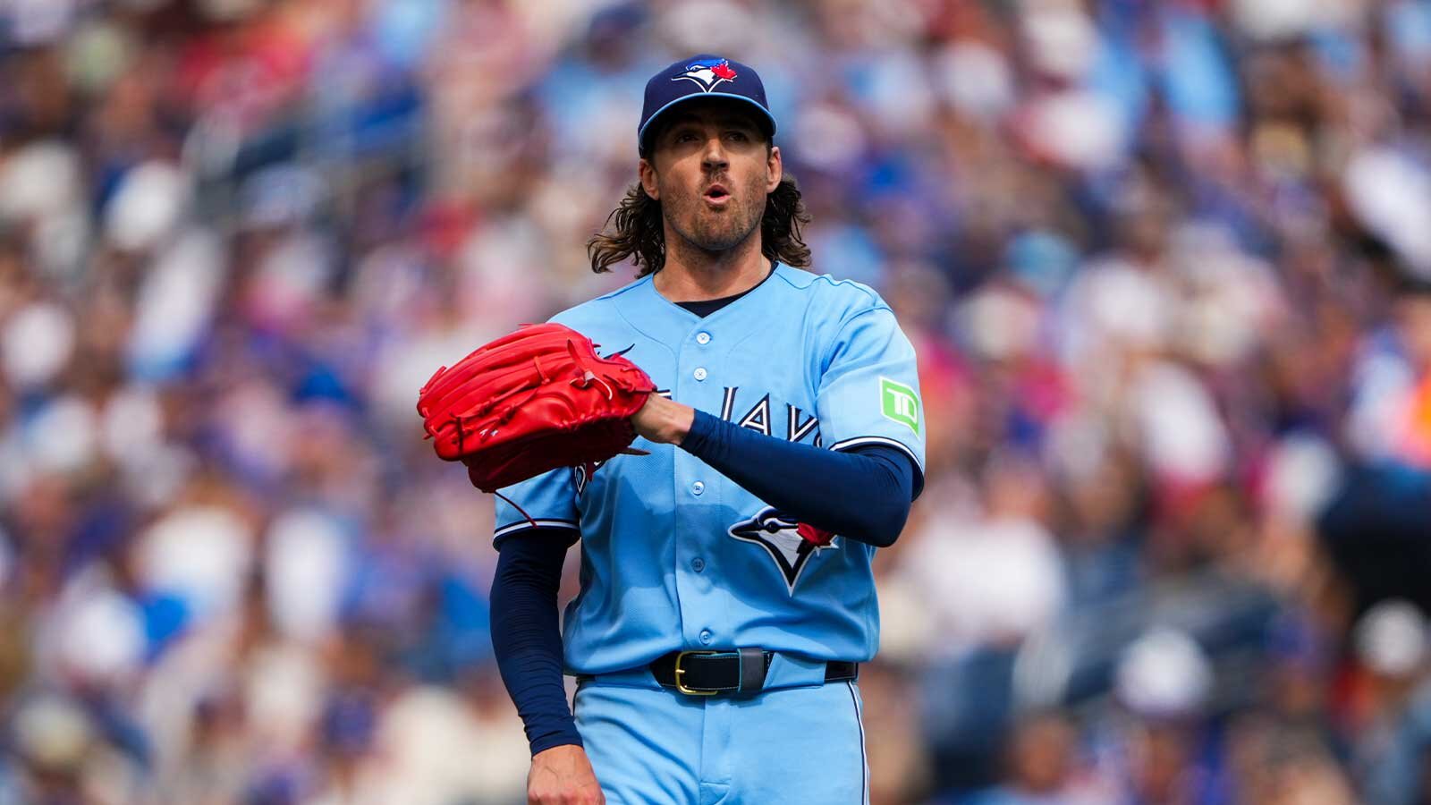 Cubs’ newly-acquired pitcher Kevin Gausman sends heartfelt message to Toronto after huge Blue Jays trade