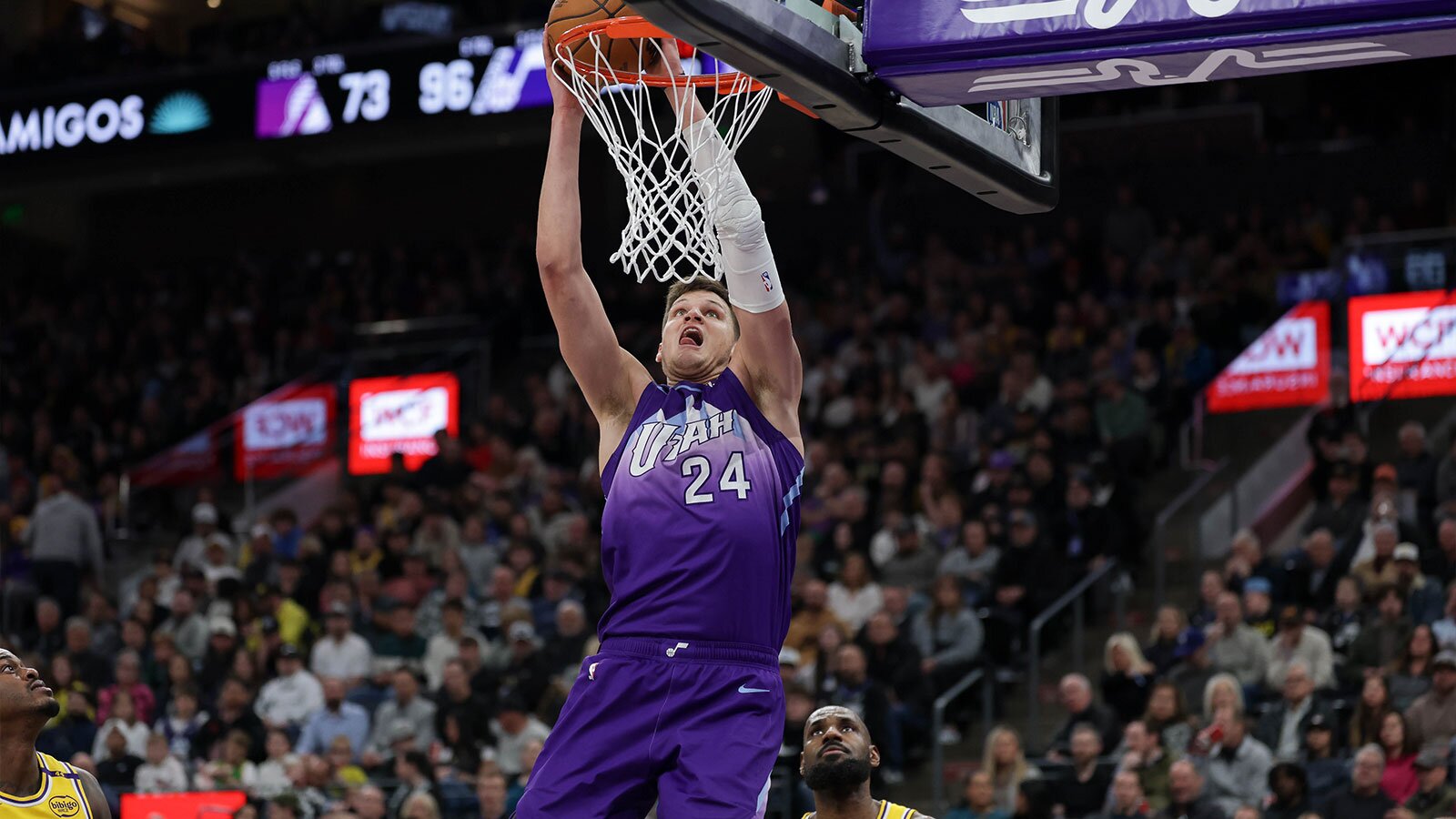 Zach Lowe reveals how Walker Kessler could ‘trap’ Lakers into Austin Reaves trade