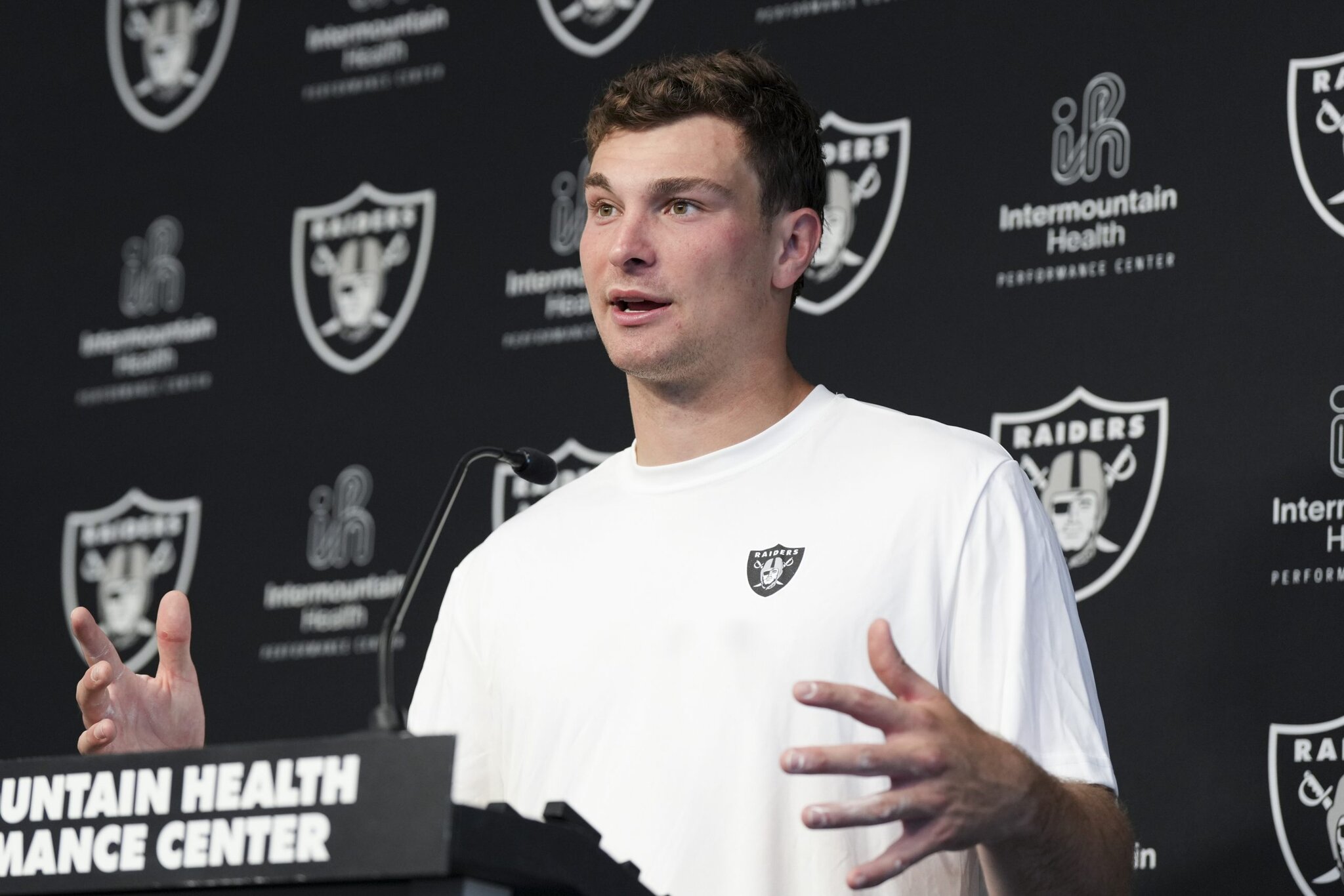 Going to Play Earlier’: NFL Analyst Makes Bold Prediction on Fernando Mendoza’s Turn As QB1