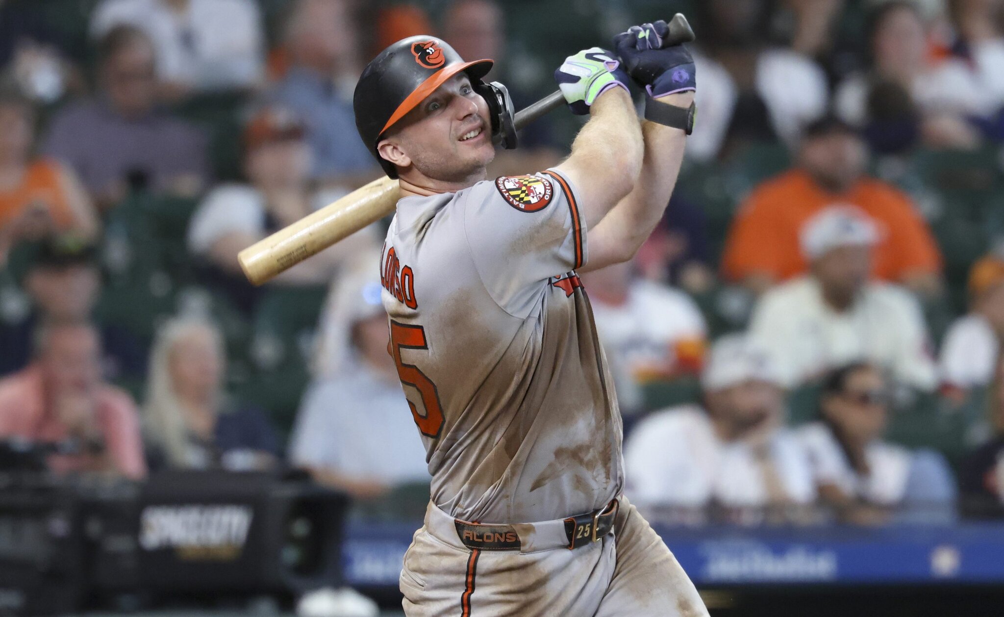MLB Rigging Right In Front Of Us” – Fans Furious After Foul Call On Pete Alonso’s HR in Orioles’ 5-3 Loss Vs. Yankees