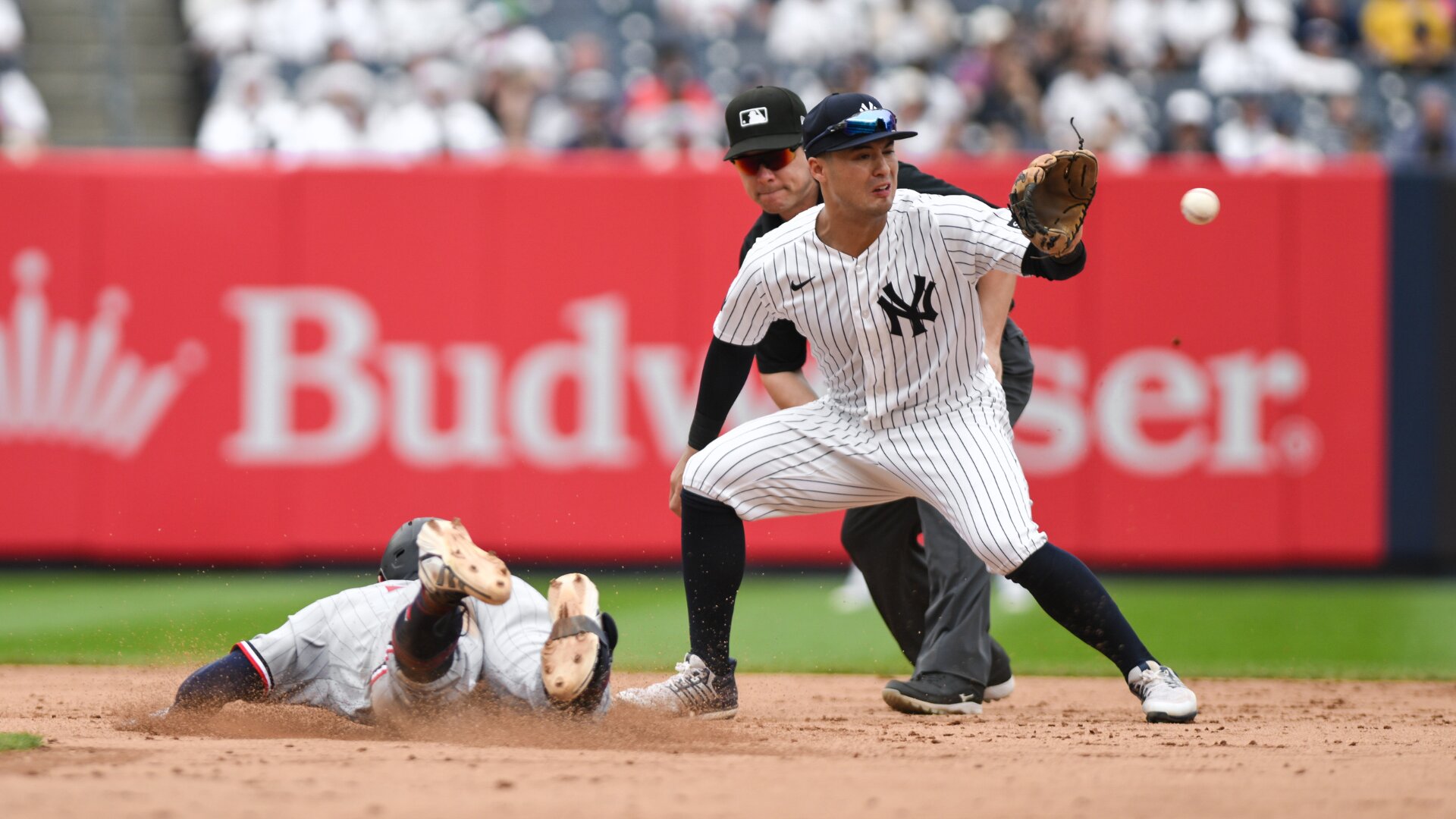 Trade Anthony Volpe Already”; “Jazz Chisholm Jr. Should Have Been There” – Fans React As Yankees’ Fielding Woes Continue Against…