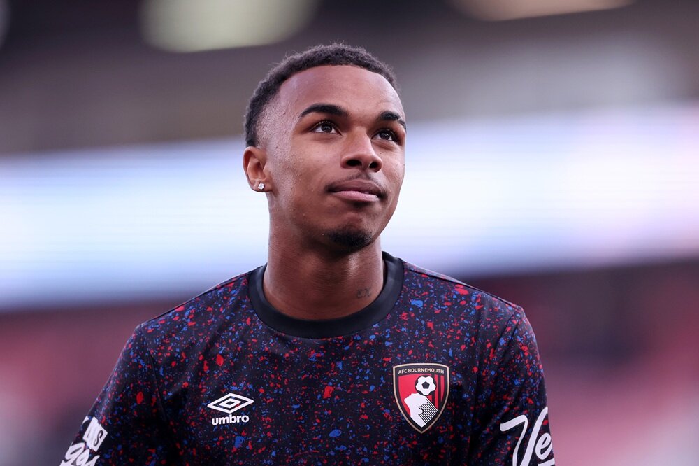 Arsenal target out for 4 months with fractured foot