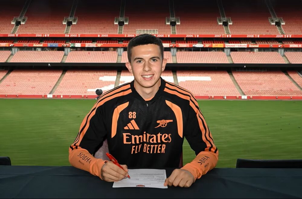 Arsenal confirm 9 new youth contract agreements