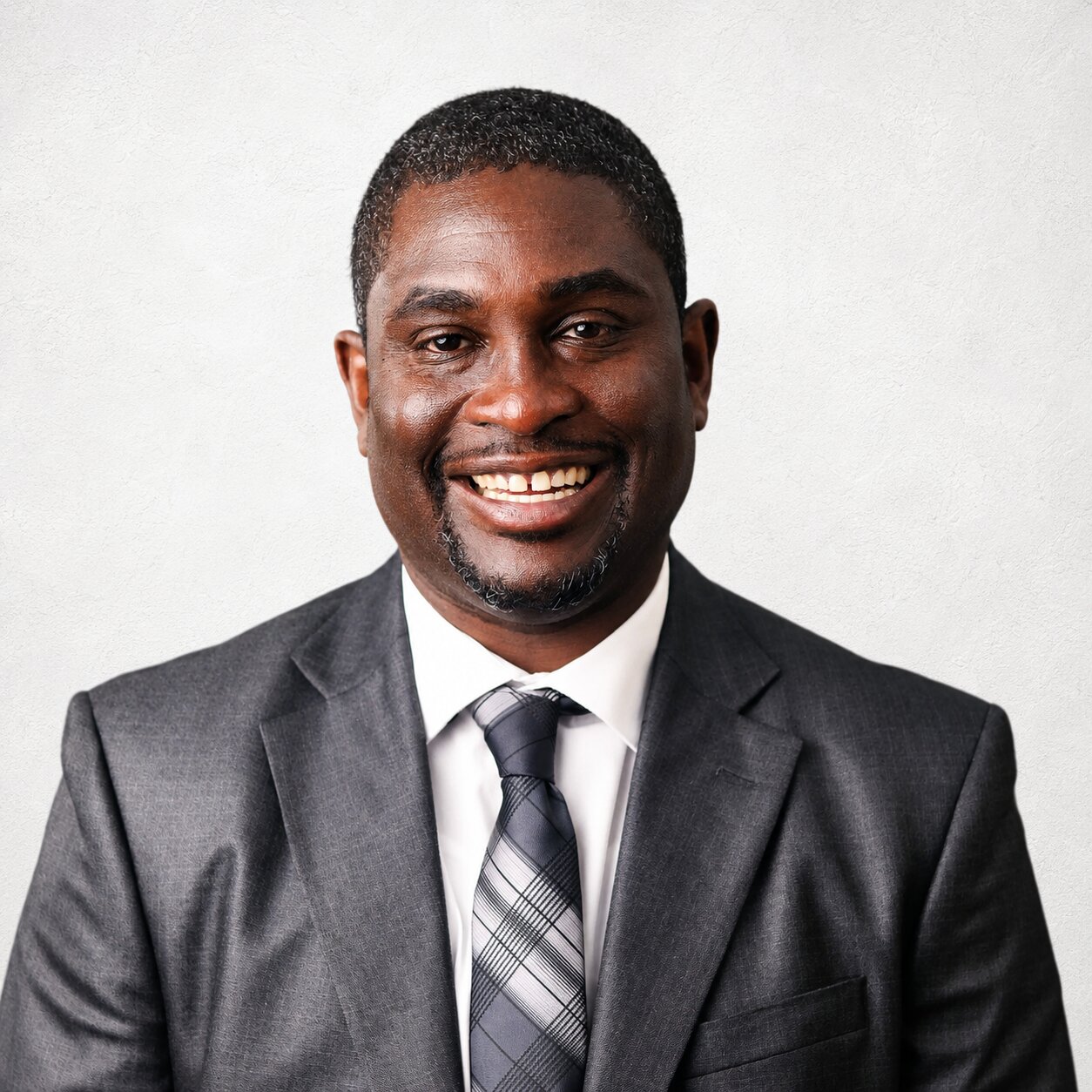 UMES hires Duane Tolson to lead new women's flag football team