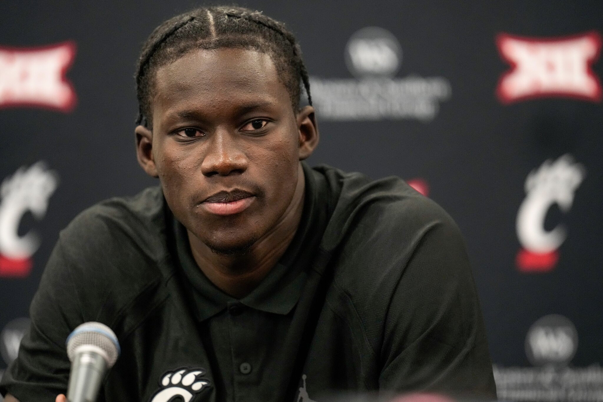 Michigan basketball vs Lithuania: Moustapha Thiam injured