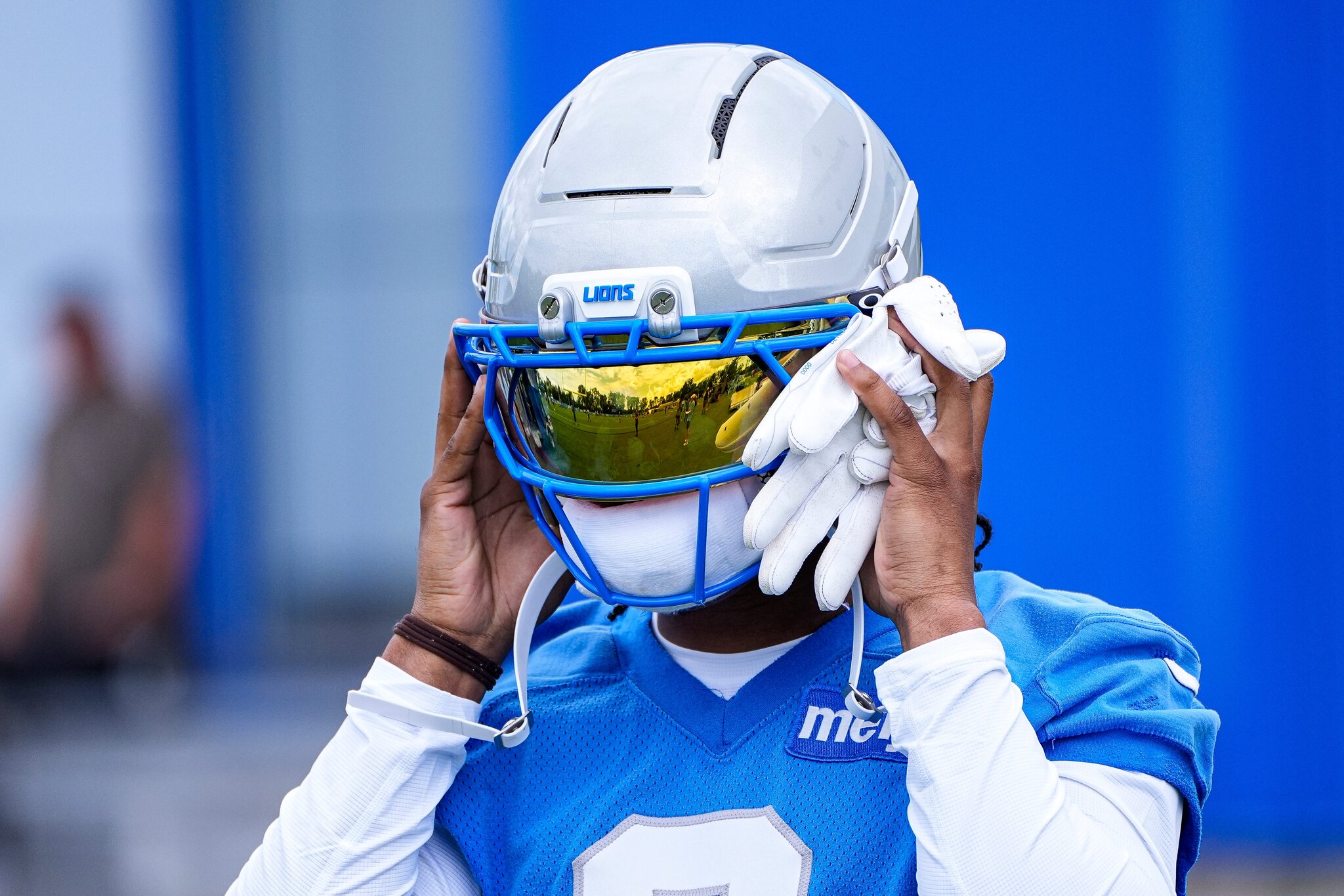 Lions RB Jahmyr Gibbs misses practice as contract dispute lingers