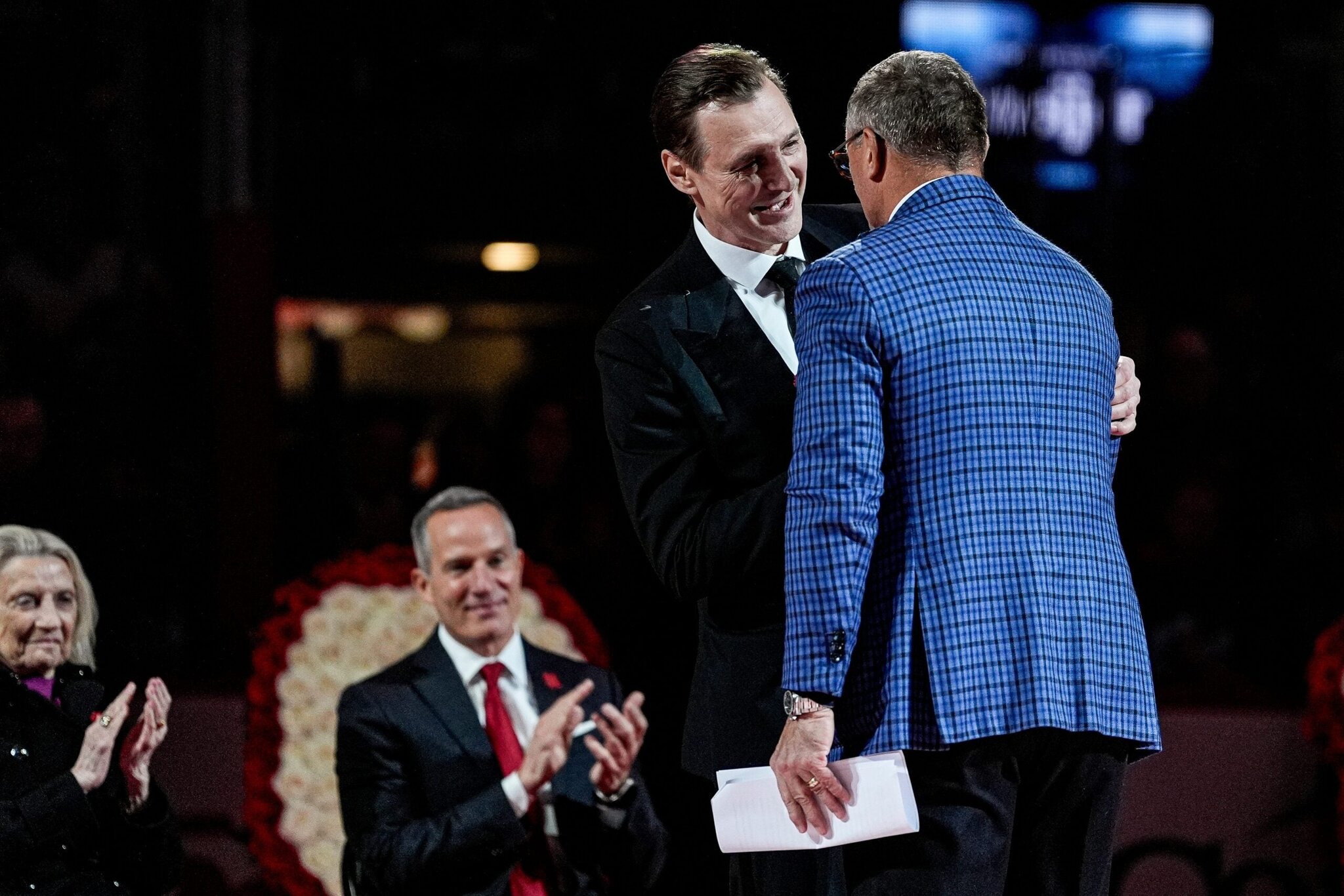 Red Wings Executive Search In Good Hands
