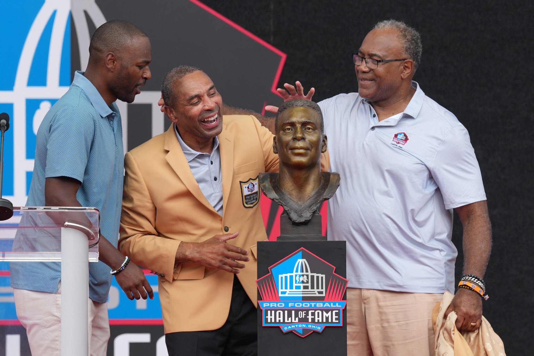 Roger Craig reveals dementia diagnosis at Hall of Fame ceremony