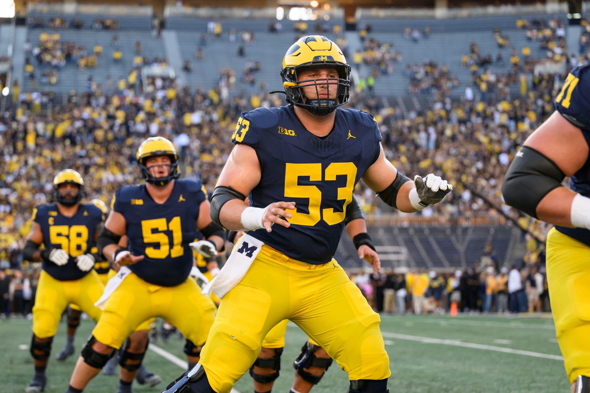 Michigan football works on strengthening depth of offensive line
