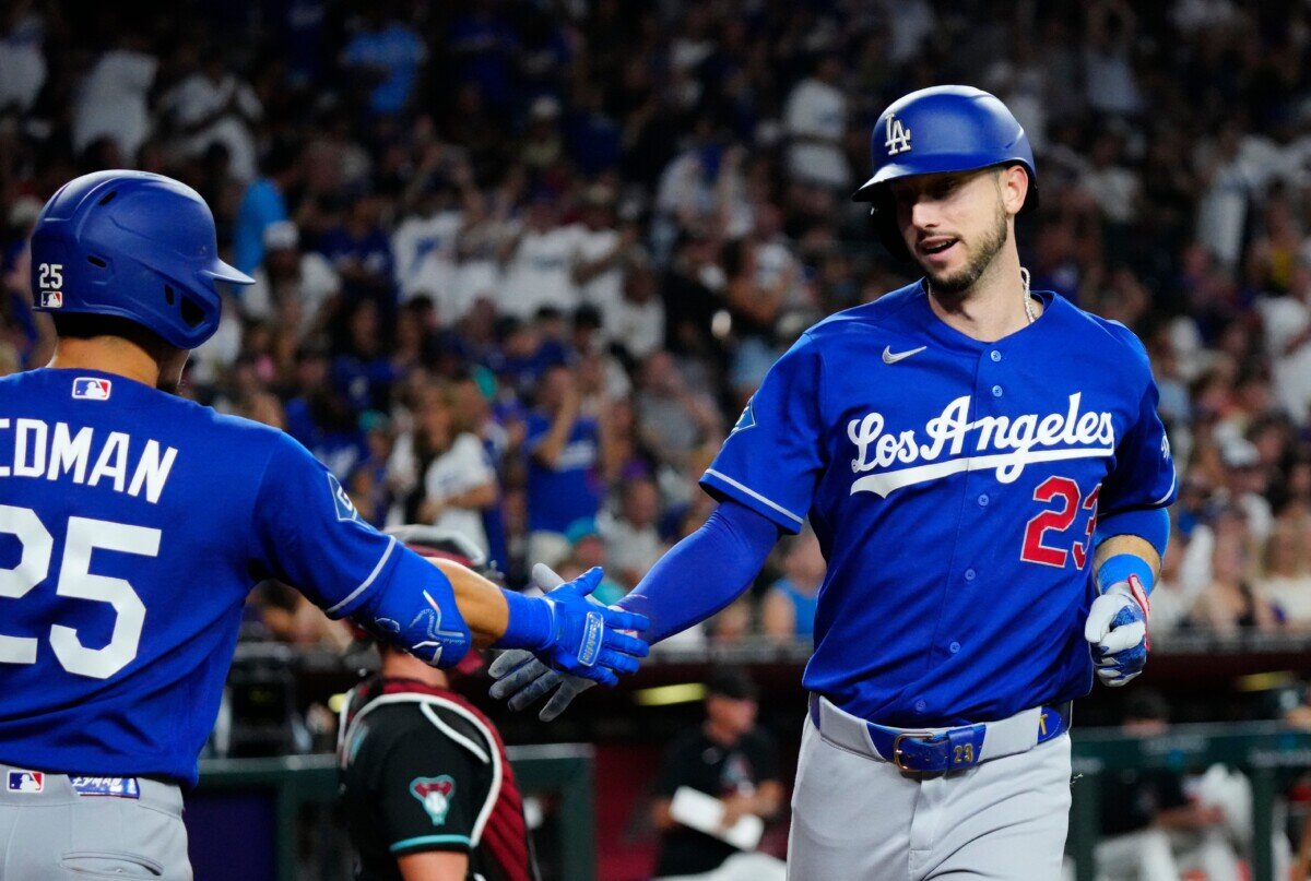 Dodgers Survive Another Edwin Diaz Blown Save to End Losing Streak