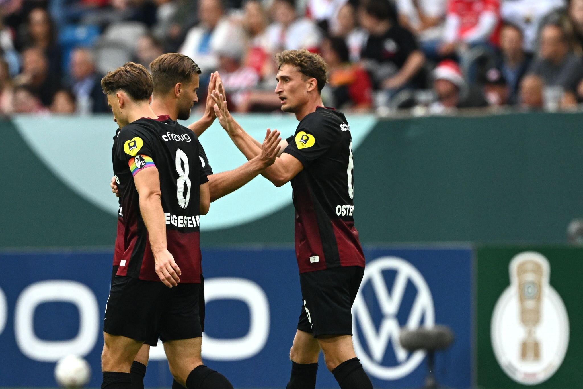 Freiburg's Höler scores and dashes for plane hoping to catch birth