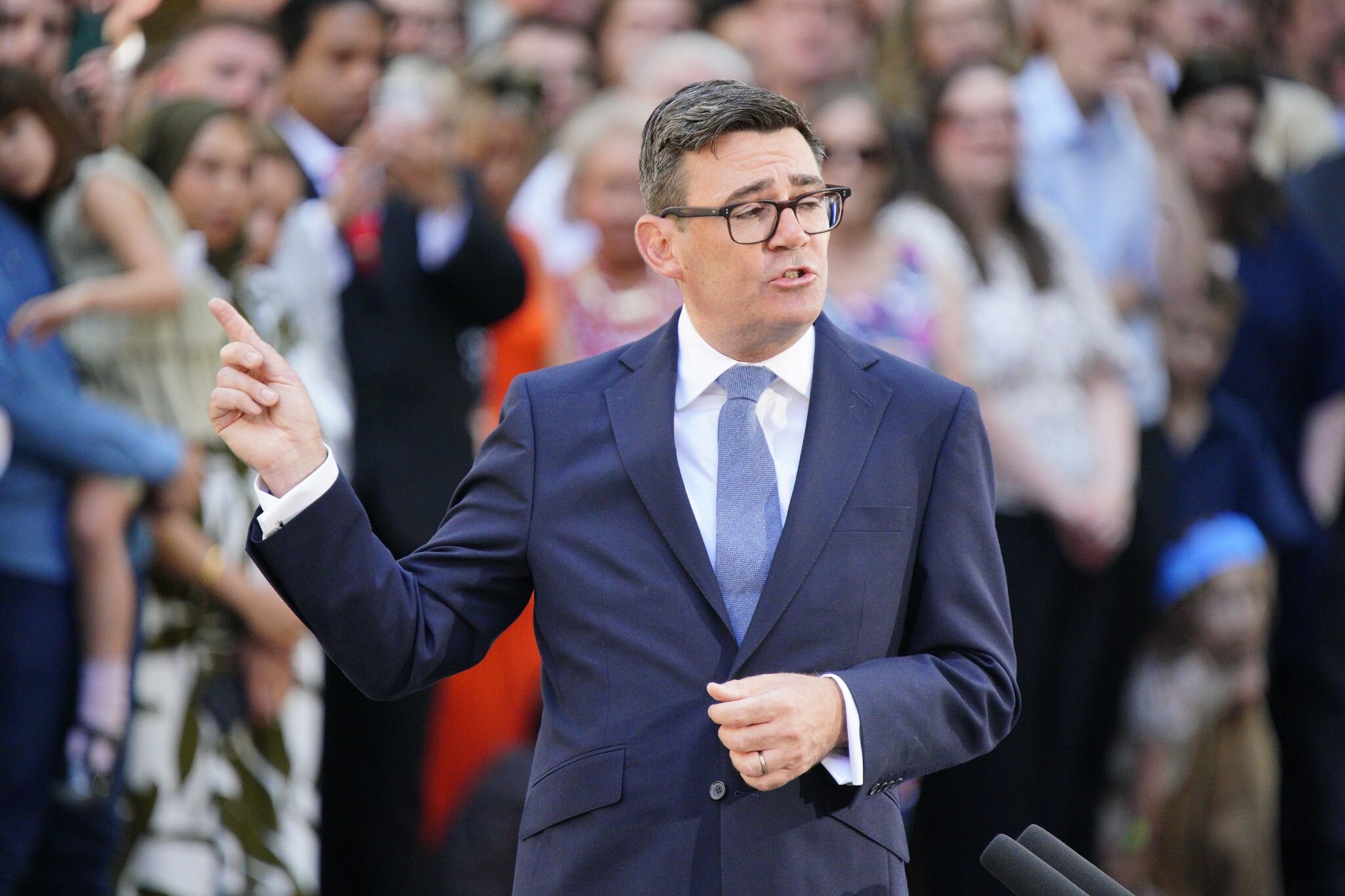 British PM Burnham and Blatter hit out at FIFA investor plans