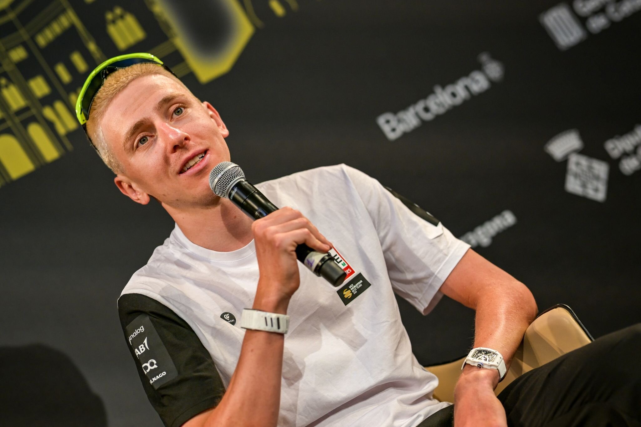 Pogačar wins Vuelta opener, Tarling third days after brother's death