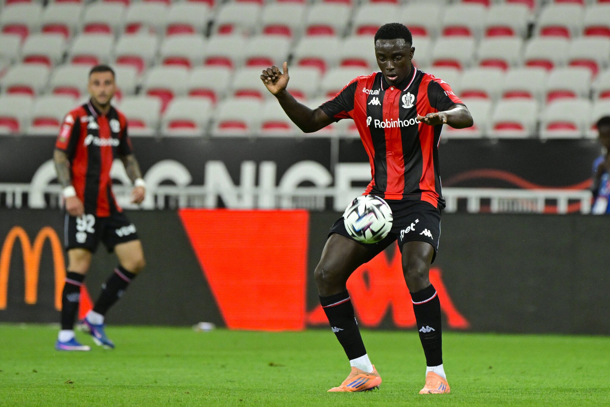 Report: Crystal Palace ready to move for £15m defender