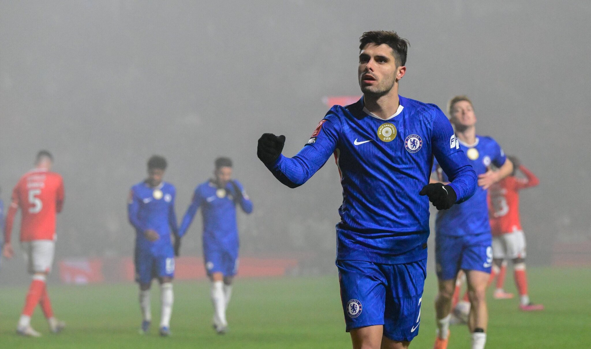 Chelsea place big price on Liverpool and Manchester City target