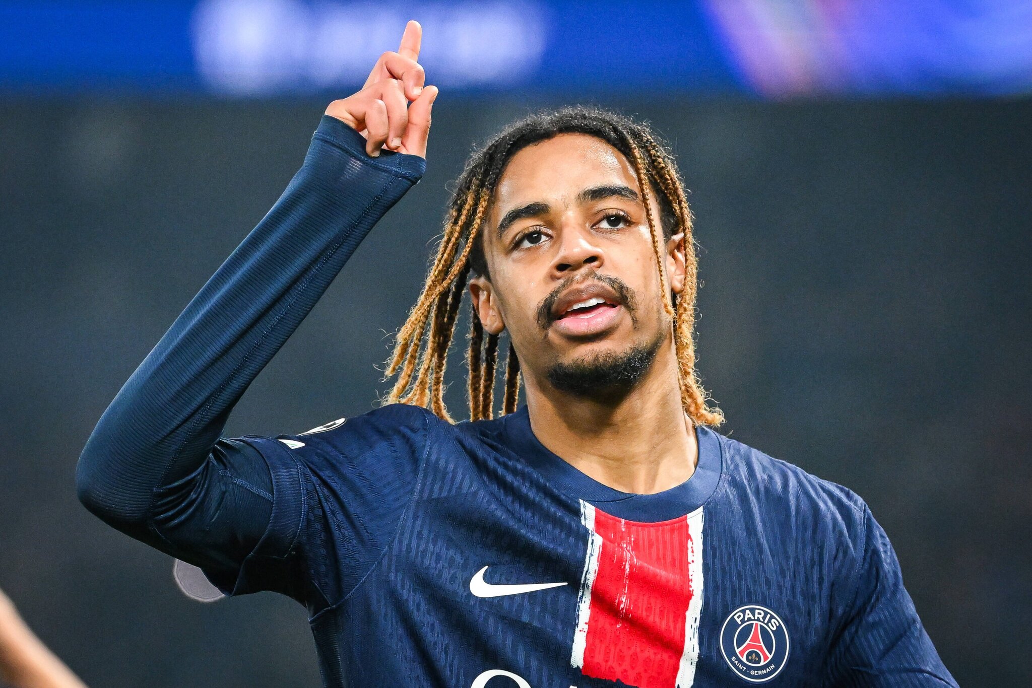 Report: Arsenal make first move to hijack deal for world-class forward
