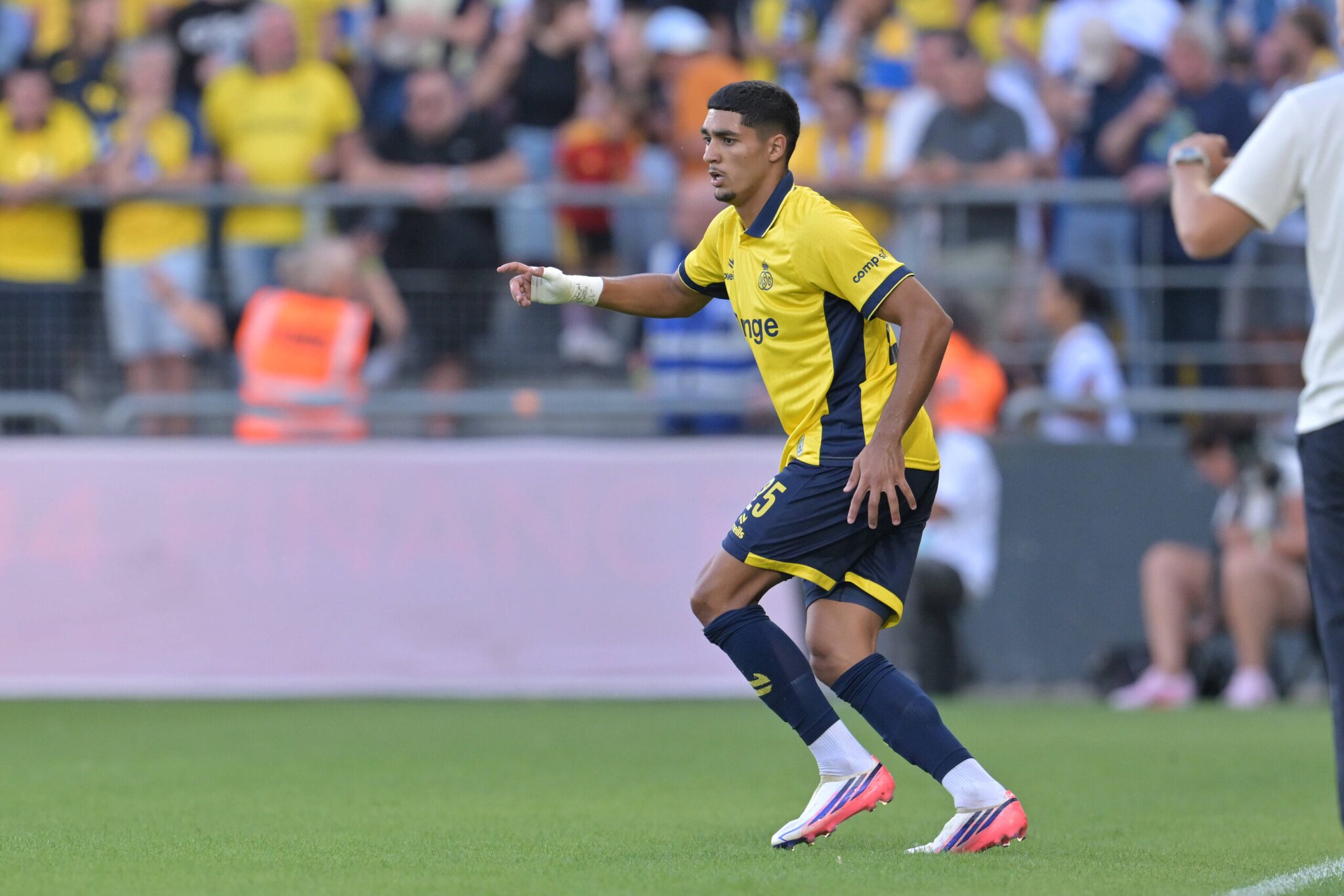 Report: Crystal Palace win the race to sign talented defender