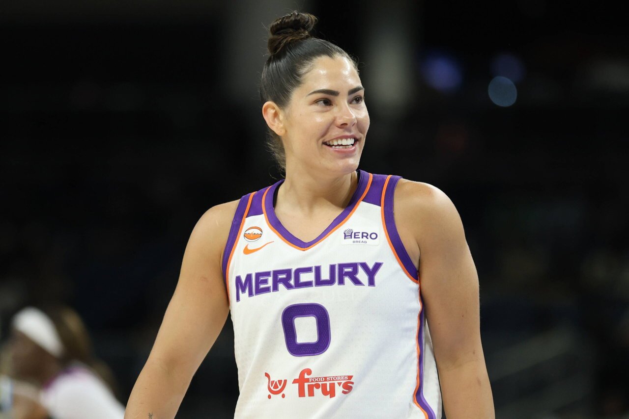 WNBA Broadcast Couldn’t Ignore What Happened Between Kelsey Plum & Karl Smesko During Atlanta Dream’s Game vs Phoenix Mercury